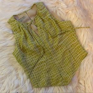 Kay Unger Celery Green Top Size Small